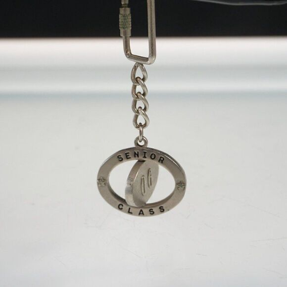 Senior Class 06 Key Fob Key Chain Keyring Swivel Silver Tone - Picture 5 of 6